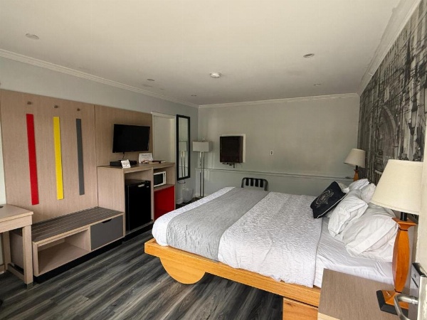 Hamilton Inn Sturbridge image 17